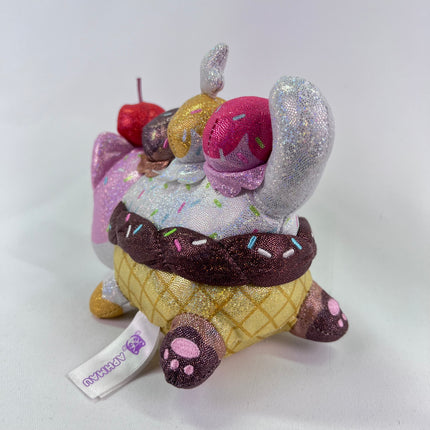 Aphmau MeeMeows 6” Neapolitan Ice Cream Cat, Ice Cream, Glitter Edition (6 inch): Orphan