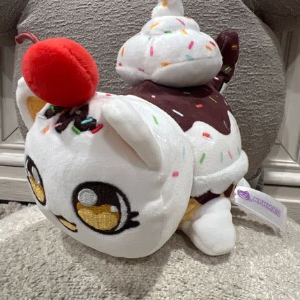 Aphmau MeeMeow 6” Vanilla Ice Cream Cat, Ice Cream, Limited Edition: Orphan