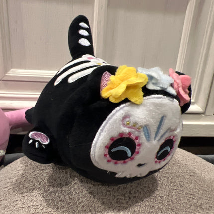 Aphmau MeeMeow 6” Sugar Skull, Litter One: Orphan
