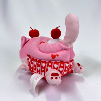 Aphmau MeeMeows 6” Cherry Cupcake Cat, Litter 3 (6 inch): Orphan