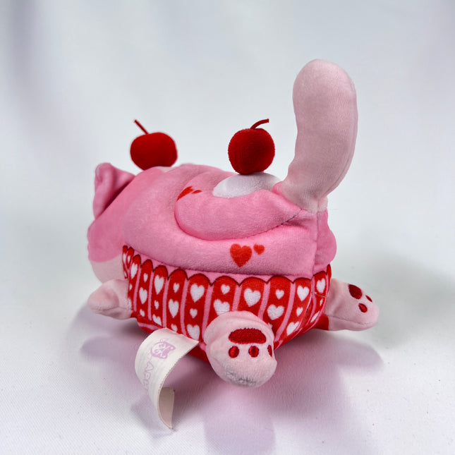 Aphmau MeeMeows 6” Cherry Cupcake Cat, Litter 3 (6 inch): Orphan