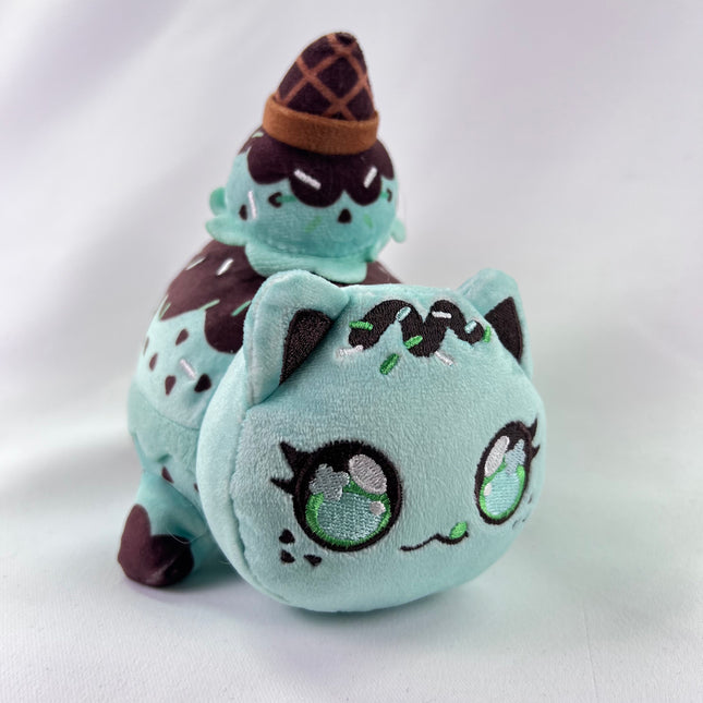 Aphmau MeeMeows 6” Mint Chip Ice Cream Cat, Ice Cream, Limited Edition (6 inch): Orphan