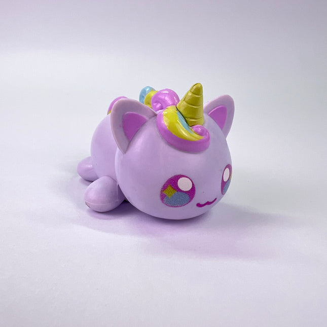 Aphmau MeeMeows Surprise Figure, Rainbow Unicorn Cat, Unicorns, Limited Edition: Orphan